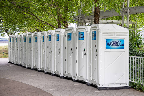 Best Porta potty rental for parties  in Cottonde, AL